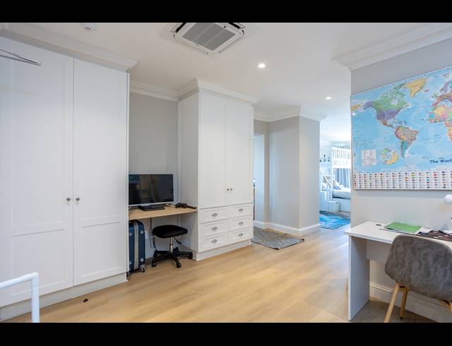 3 BEDROOM PENTHOUSE FOR SALE IN CLAREMONT UPPER